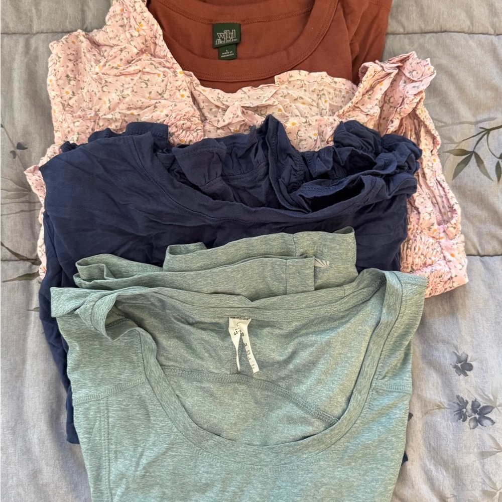 Women’s Size L shirts